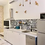 Saint Ferdinand Apartman *