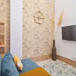 Saint Ferdinand Apartman