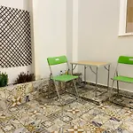 Saint Ferdinand Apartman *