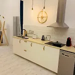 Saint Ferdinand Apartman